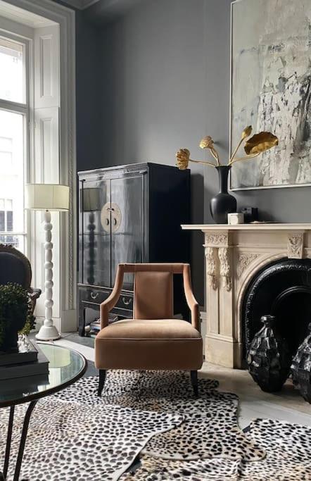 Апартаменты South Ken Designer Pad Лондон Экстерьер фото